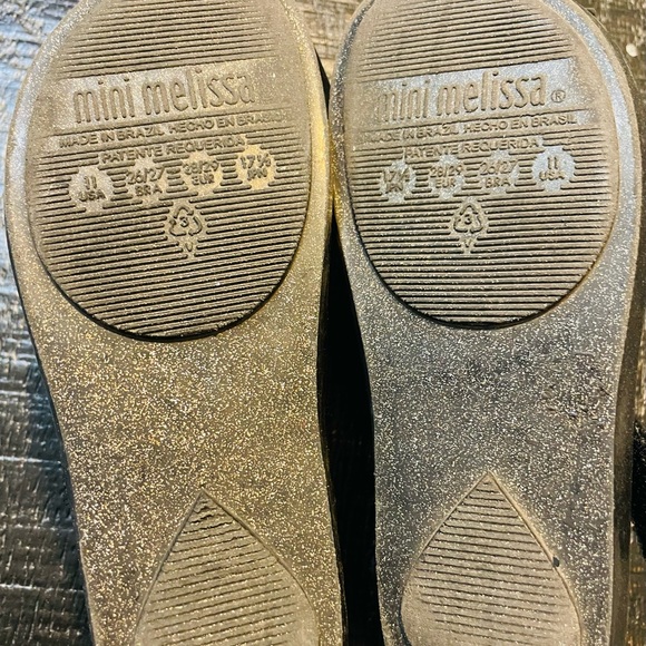 Mini Melissa Shoes - Picture 3 of 3